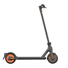 Trottinette électrique Xiaomi grise et orange, prête à l'emploi.