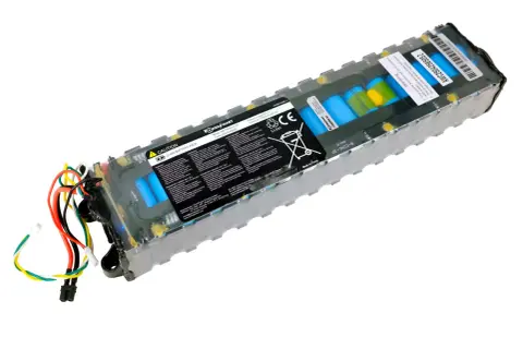 Batterie pour trottinette électrique, composant essentiel pour le prix d'une trottinette électrique. Composée de cellules Li-ion, elle est prête à être installée.