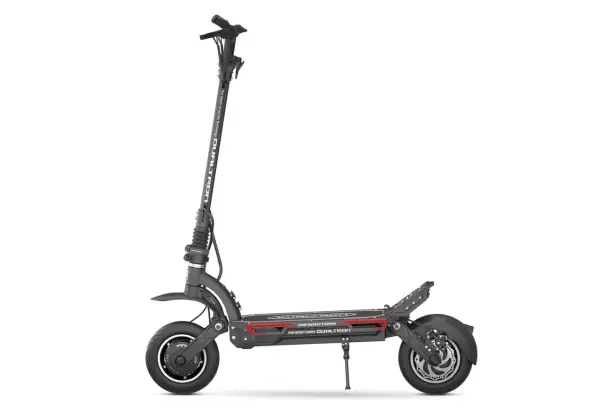 Trottinette électrique noire Dualtron Spider Limited, avec son design futuriste et ses détails rouges sur le plateau.